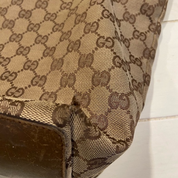 Gucci Beige and Brown Monogram Tote - Picture 5 of 13